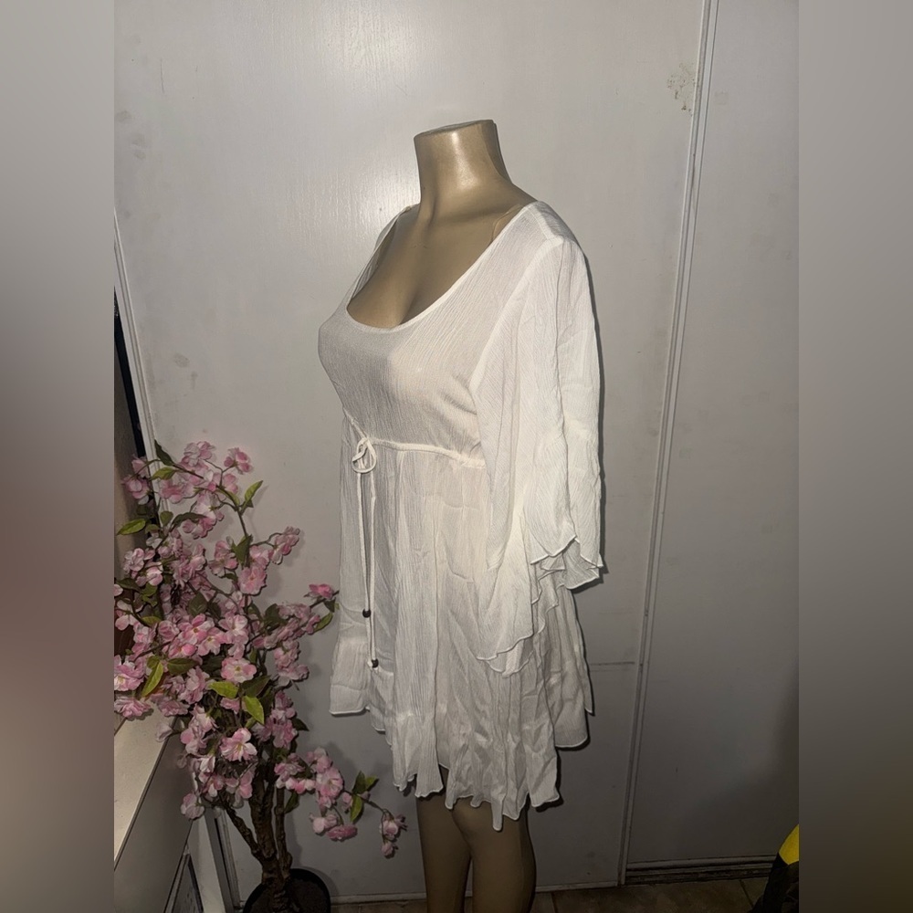 Elegant White Midi Dress with Waist Tie - Picture 8 of 9
